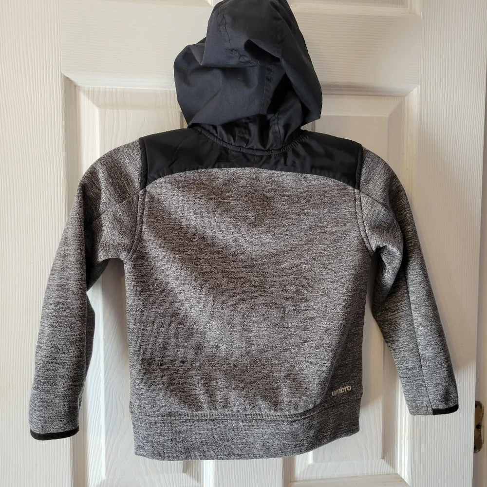 Umbro grey black